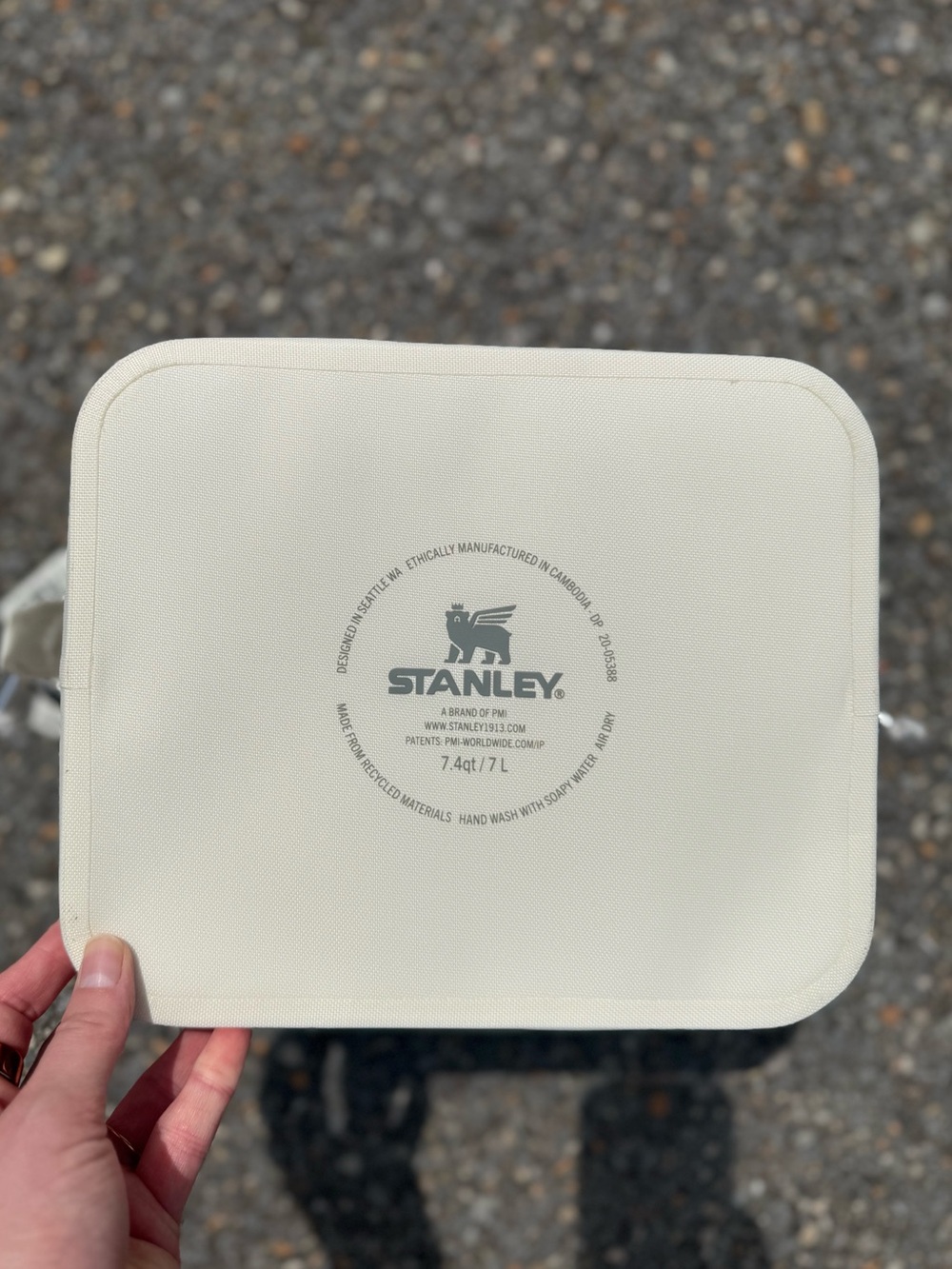 Stanley All Day Julienne Mini Cooler Bag in Cream - Picture 8 of 9